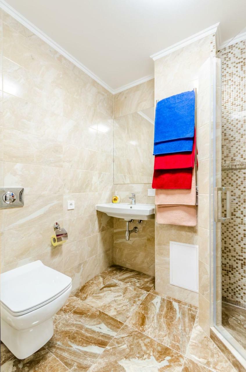 Artal Apartment On Obolonsky Avenue 16A Kiew Exterior foto