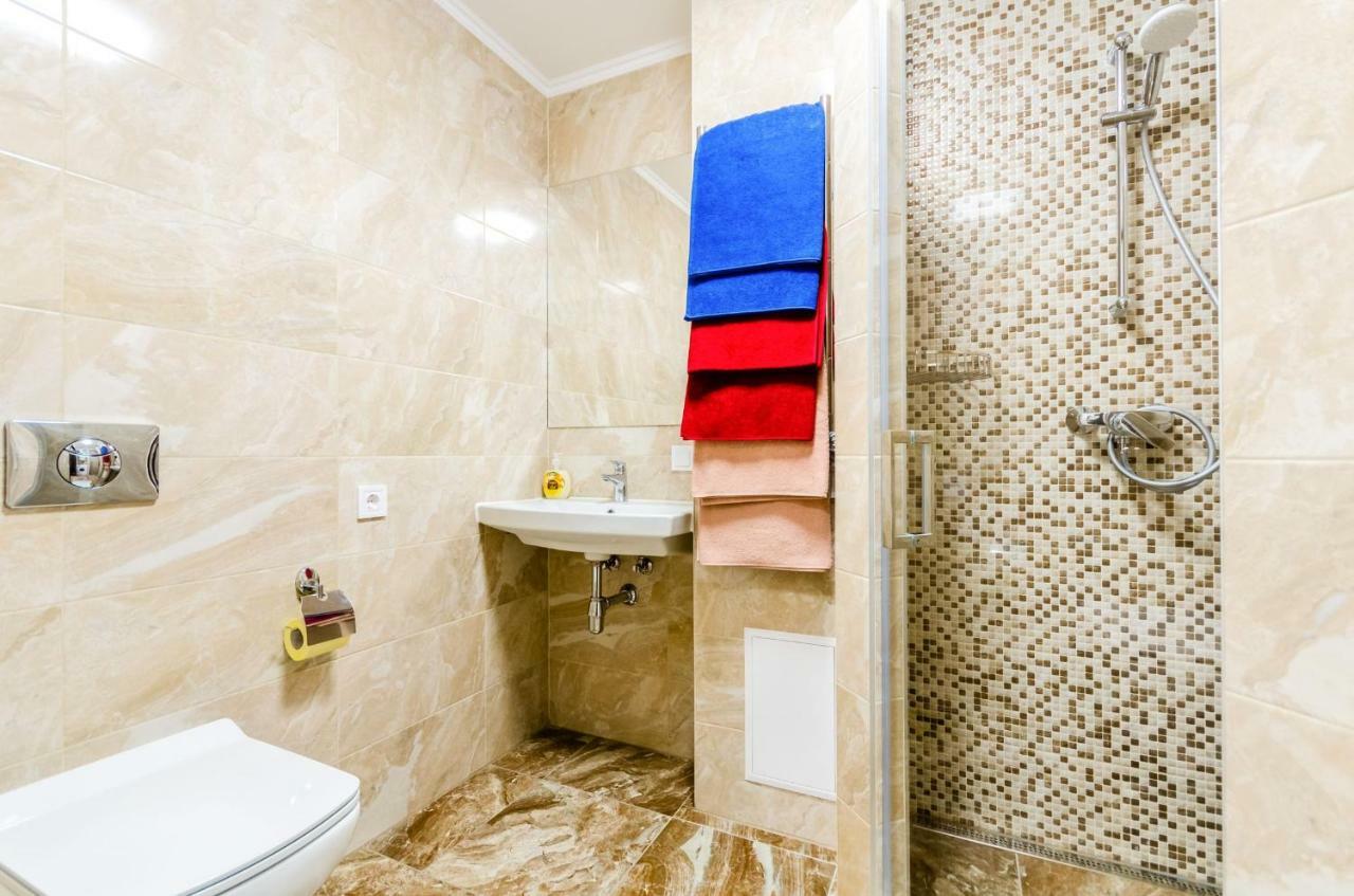 Artal Apartment On Obolonsky Avenue 16A Kiew Exterior foto