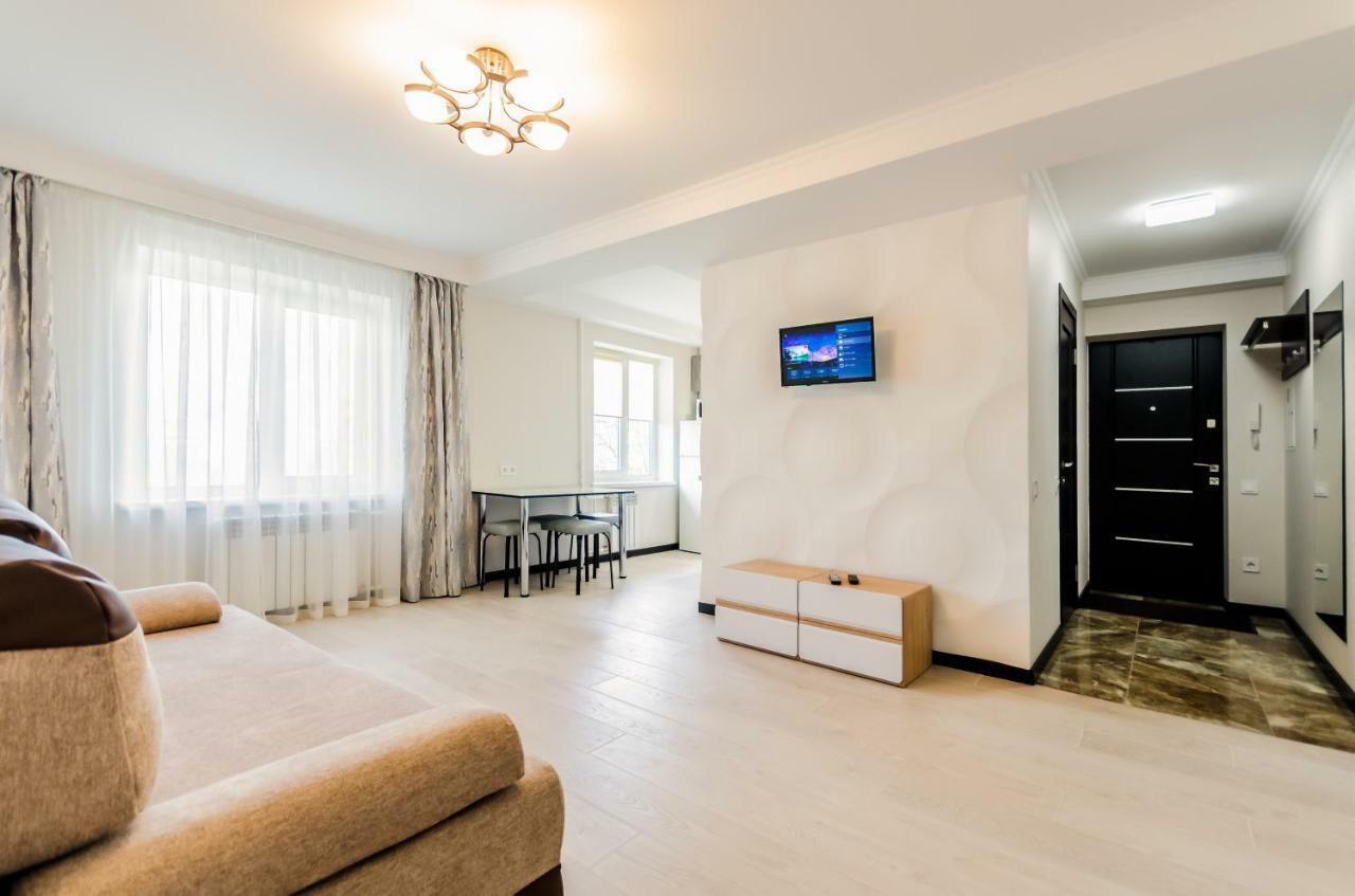 Artal Apartment On Obolonsky Avenue 16A Kiew Exterior foto